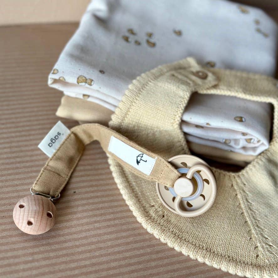 Attache-sucette miel en coton biologique et bois miel - Saga Copenhagen