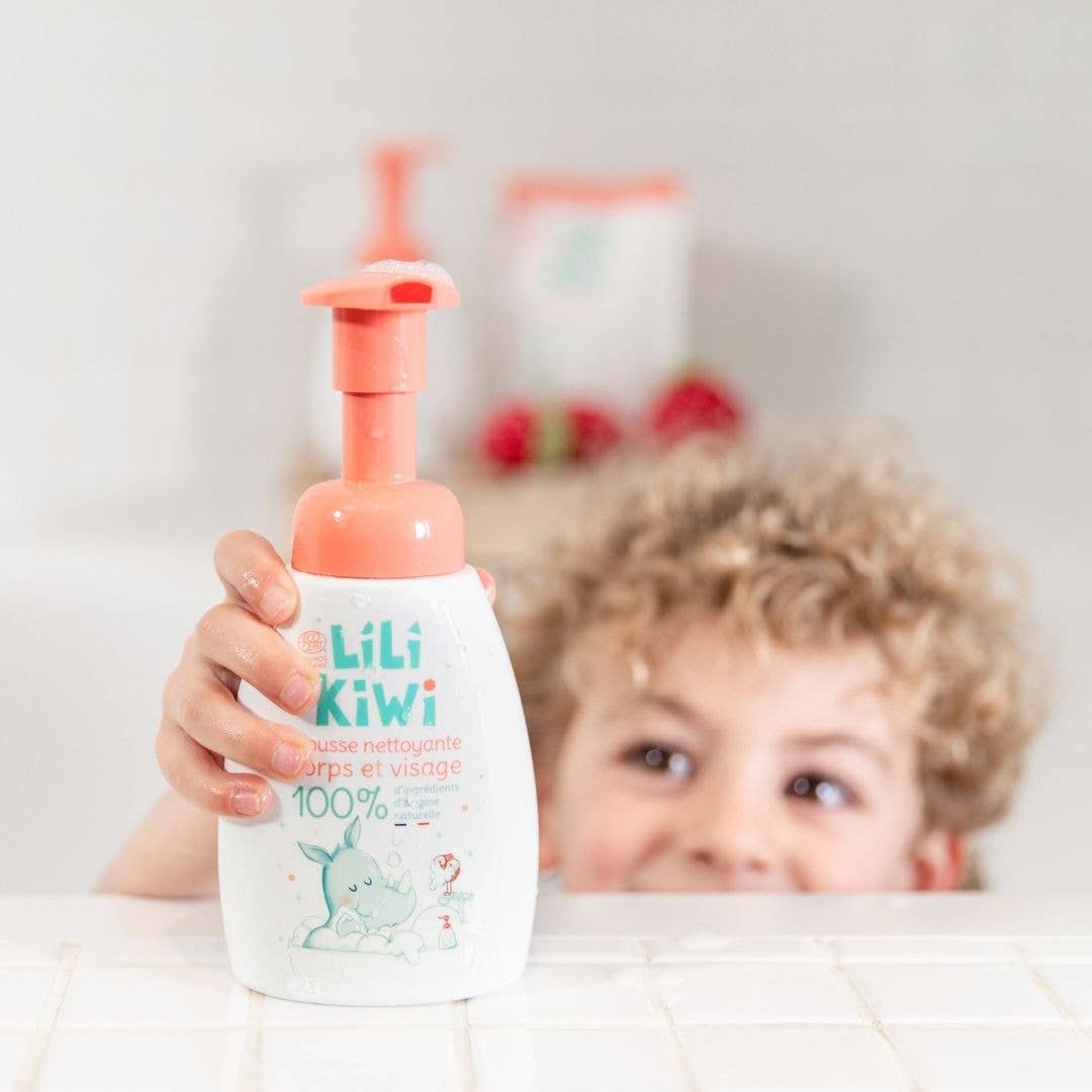 Mousse lavante corps et visage BIO Lili Kiwi avec texture mousse nuage pour enfant - Skovlia