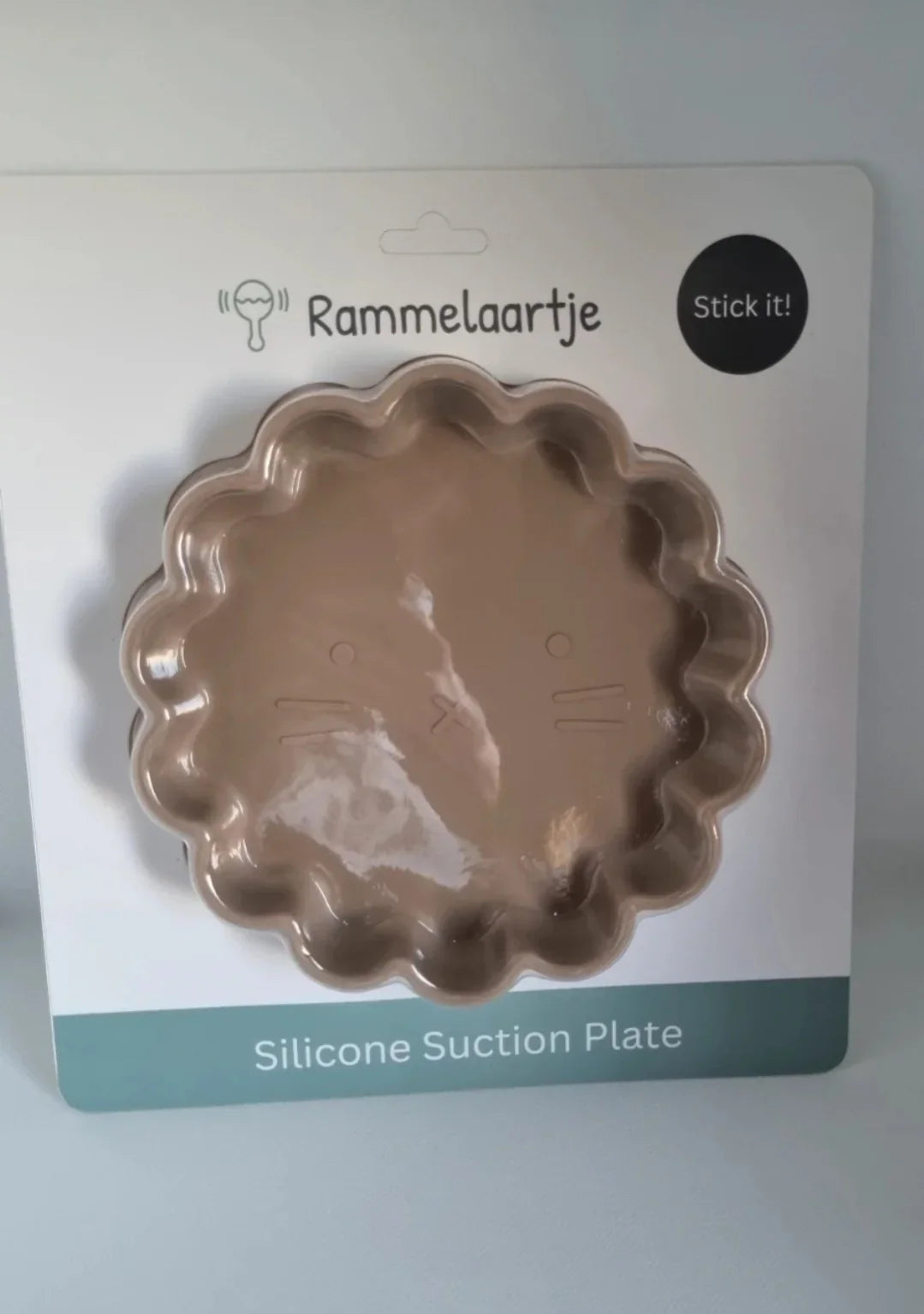 Assiette en silicone avec ventouse lion - (Ø 17 cm) - couleur sable - Rammelaartje
