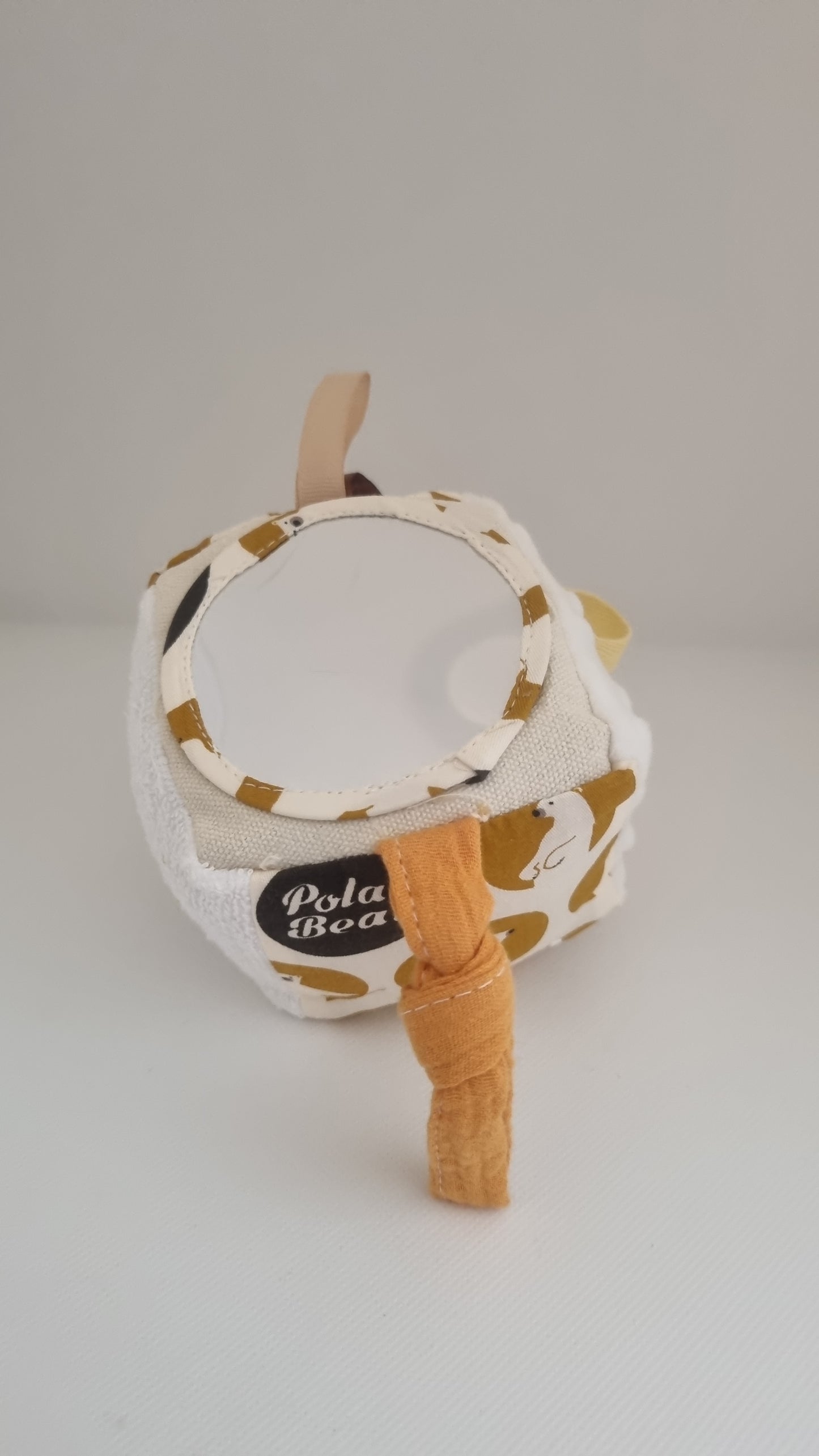 Cube d'activité sensoriel en peluche douce pour bébé - dès la naissance - Rammelaartje